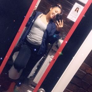 Meet your Posher, Vee